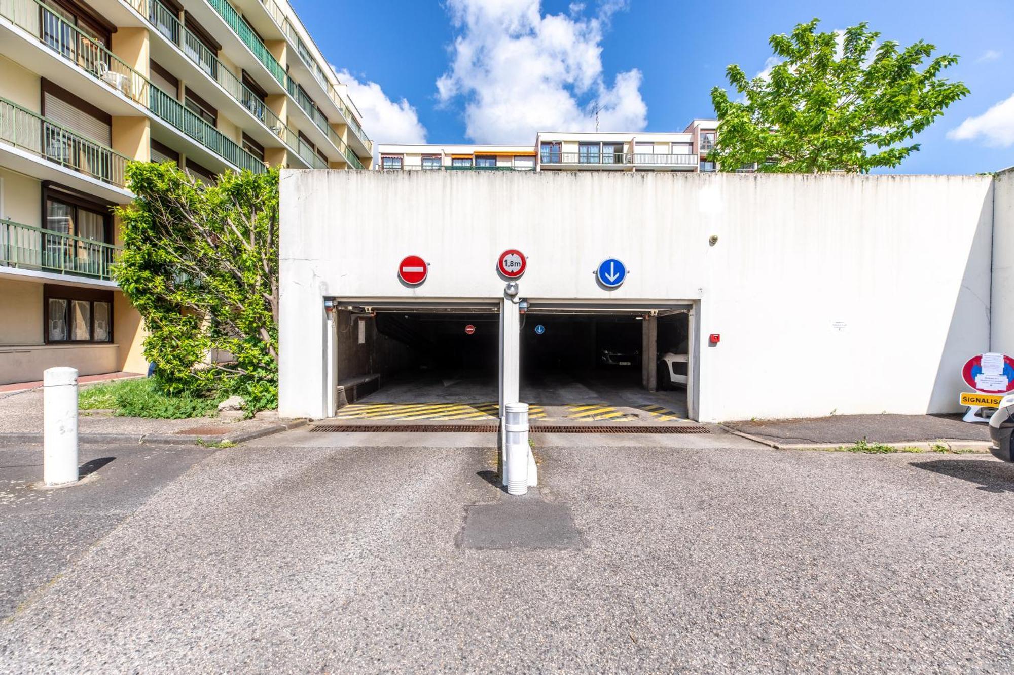 *Cocoon Area* Confort & Parking Clermont-Ferrand Exterior foto